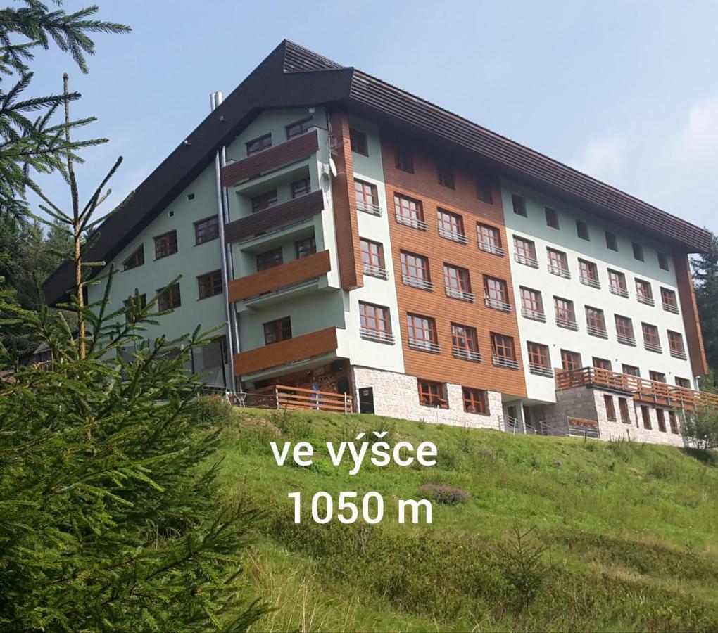 Vysokohorský apartmán Cihlářka Pec pod Snezkou Esterno foto